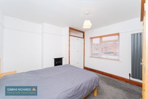 Bedroom- click for photo gallery